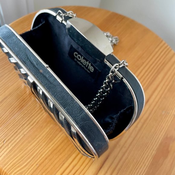 Clutch/Crossbody with chain - Picture 2 of 3